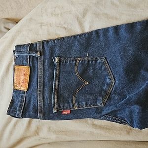 Levis jeans